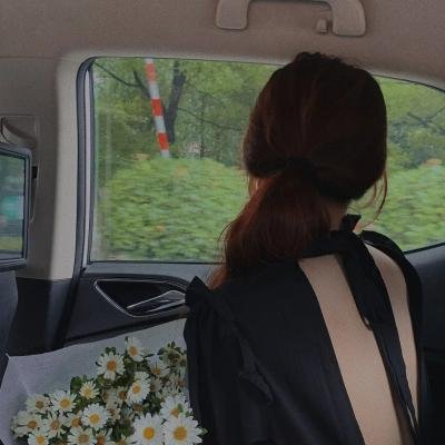 圈内顶流隐婚生子，服务器被挤瘫痪，连日来持续发酵